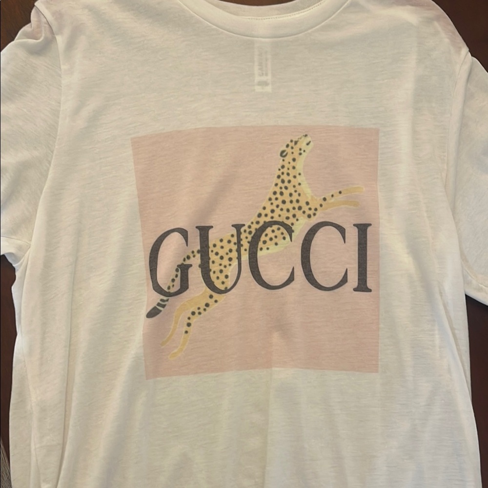 Gucci White T-Shirt with Leopard Print